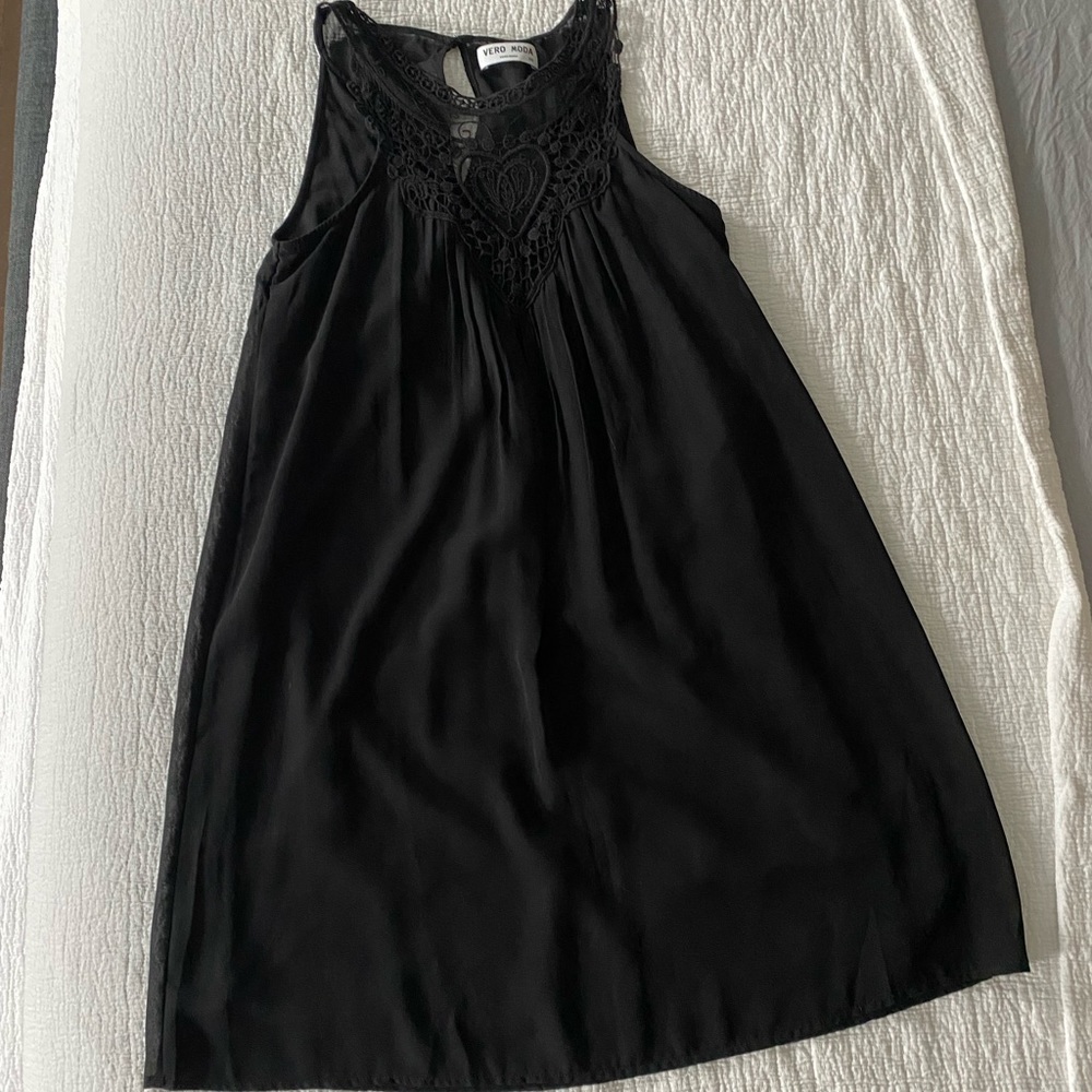 Vero Moda dress with lace appliqué